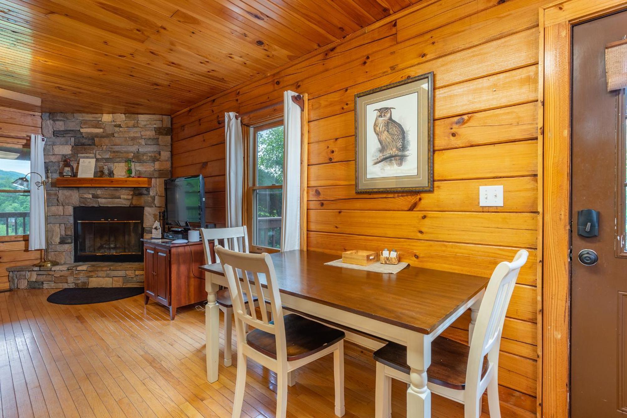 Engadine Inn And Cabins Candler Esterno foto